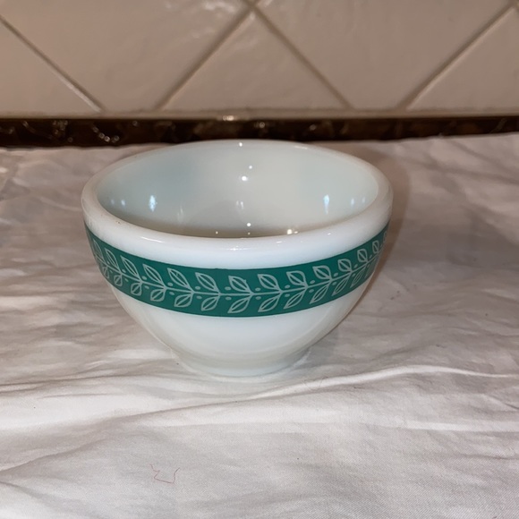Pyrex By Corning Tableware Vintage Turquoise Laurel Leaf Band Teacup mug - Picture 2 of 6